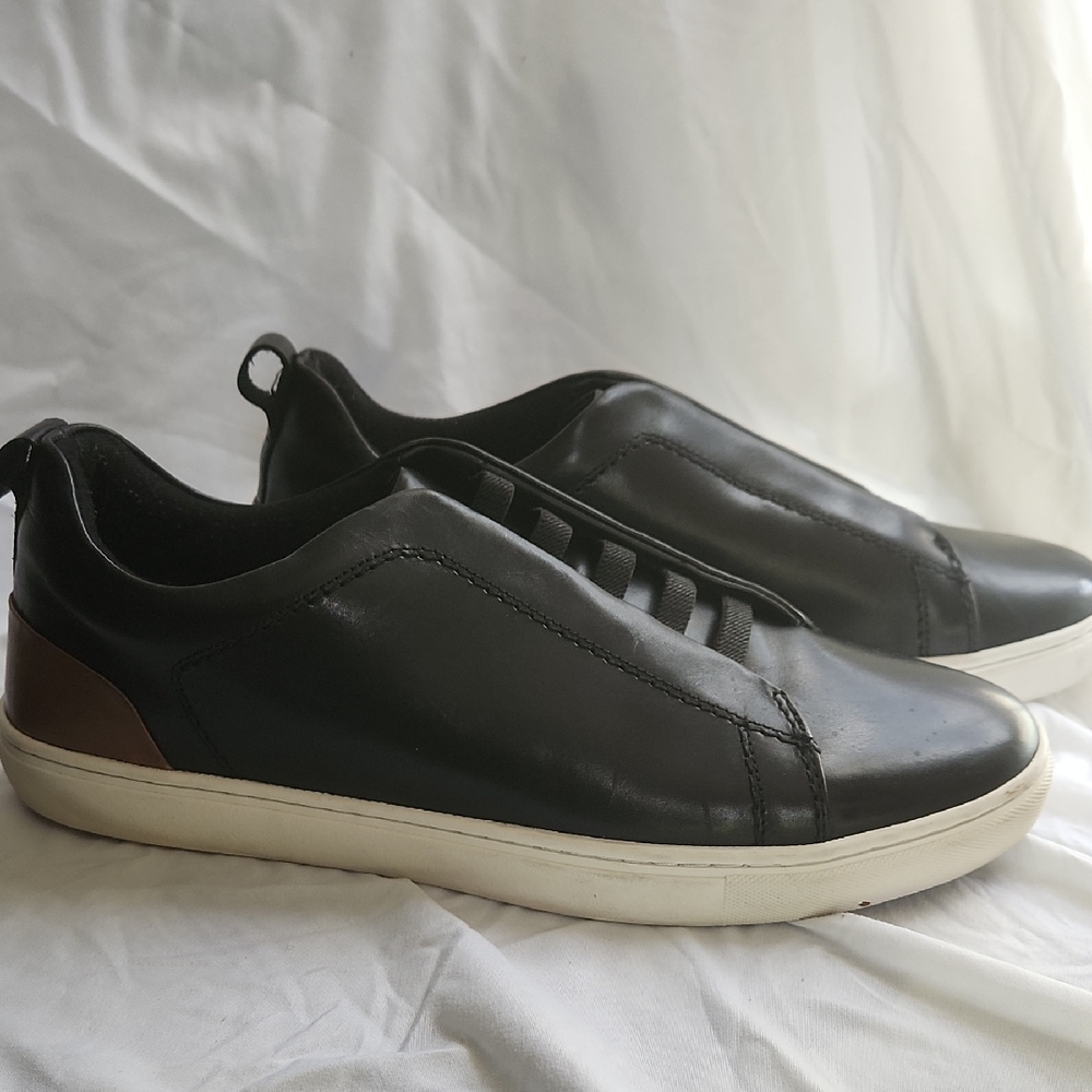 Vince Camuto Black and White Men's Sneakers - Picture 3 of 4